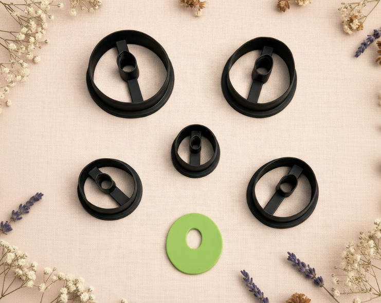 Emporte-pièce oval au choix 20 à 40 mm – Découpe pâte polymère FIMO – Outil bijoux DIY – Fabriqué en France. EP-28
