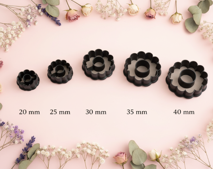 Emporte-pièce fleur ajourée avec centre rond – 20 à 40 mm – outil découpe loisirs créatifs. EP-47
