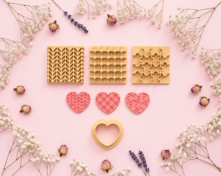 Emporte-pièce cœur + 3 plaques textures – cutters pâte polymère bijoux DIY pampilles – motifs graphiques – 20 à 45 mm – EP-274 – fabriqué en France