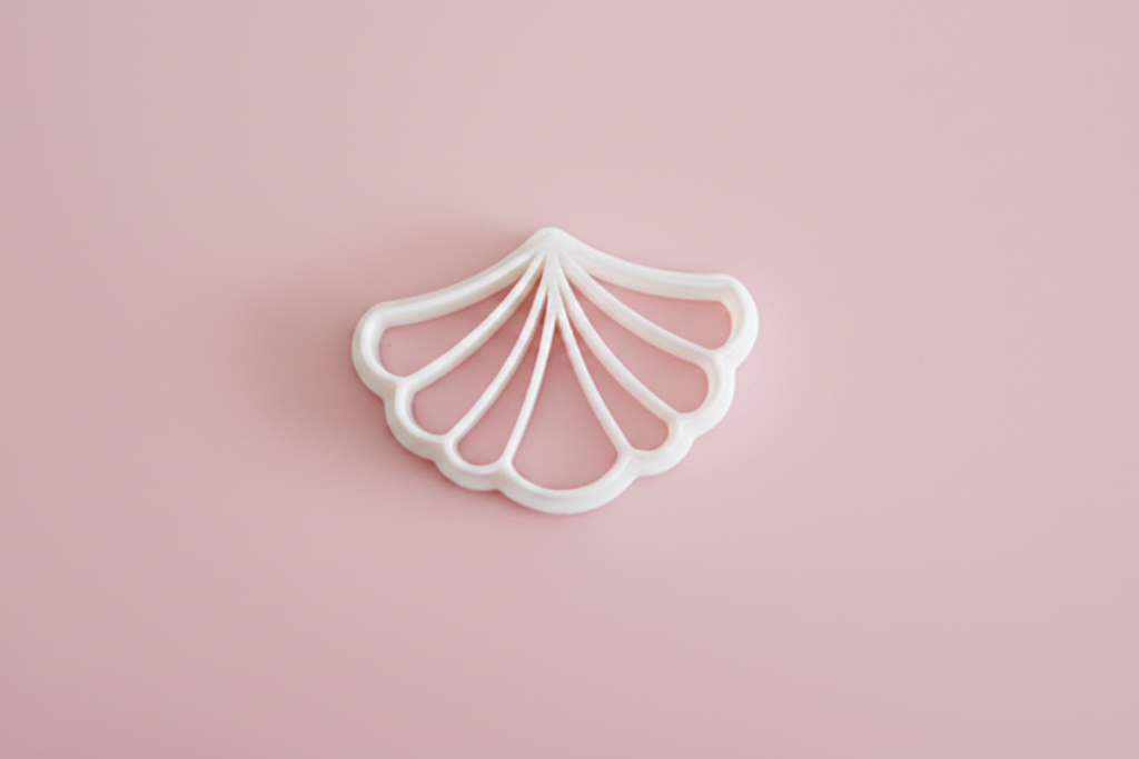 Emporte-pièce coquillage éventail – pâte polymère bijoux DIY – 30 à 50 mm – EP-366 – fabriqué en France