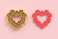 Emporte-pièce cœur fleurs roses – cutter pâte polymère bijoux DIY pampilles – design romantique floral – 30 à 50 mm – EP-264 – fabriqué en France