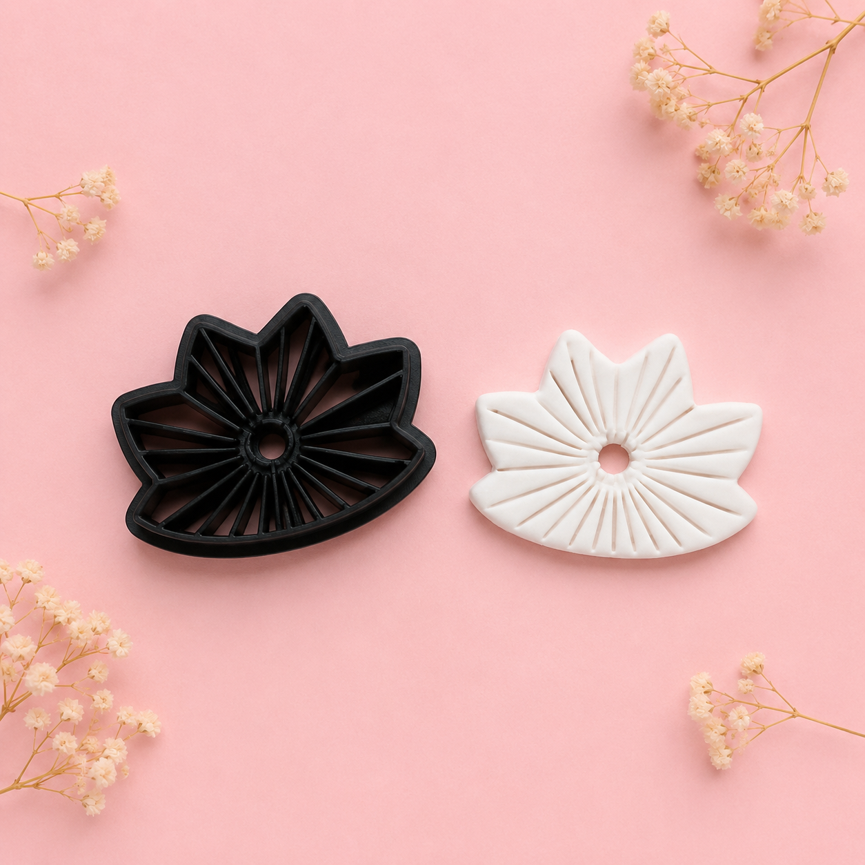 Emporte-pièce fleur éventail ajourée pour bijoux et créations DIY – style japonais – 25 à 35 mm – EP-517