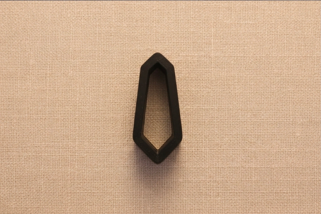 Emporte-pièce losange ajouré 2,5 cm – outil DIY pâte polymère – fabriqué en France