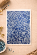 Feuille de transfert motif vagues graphiques bleues – design géométrique pour pâte polymère bijoux DIY. TF42