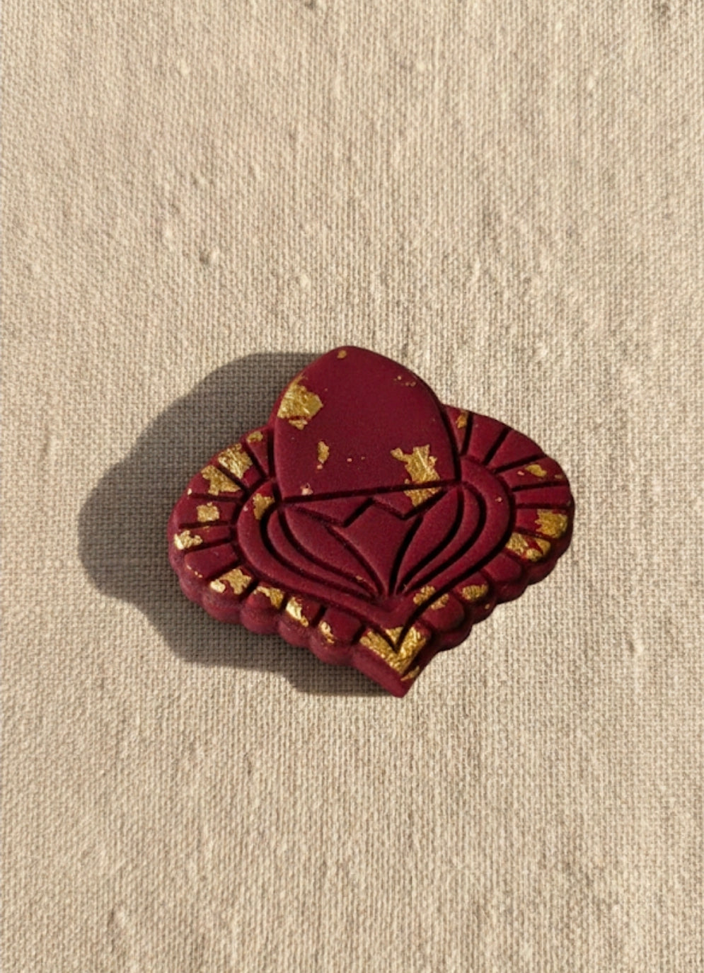 Emporte-pièce Sac Cœur Stylisé 30 mm – Découpe bijoux pâte polymère – Motif ajouré – Fabriqué en France. EP-77