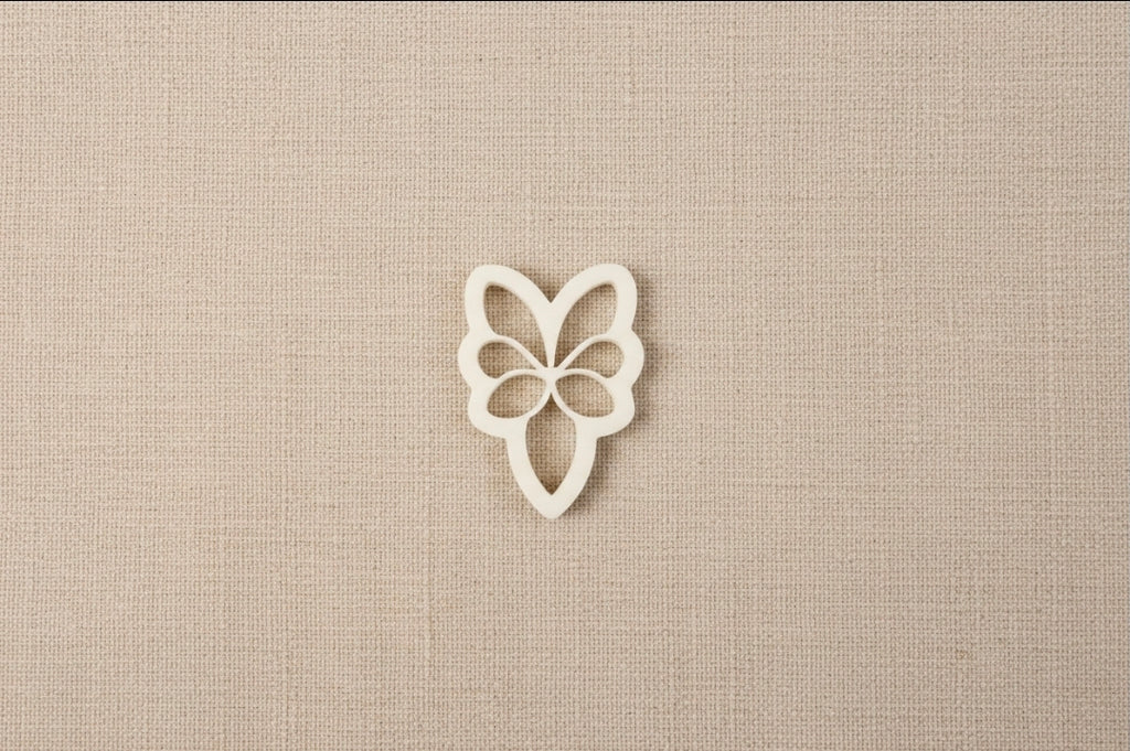 Emporte-pièce pour bijoux – DIY boucles d’oreilles – Forme fleur papillon – 4 cm. EP-20.