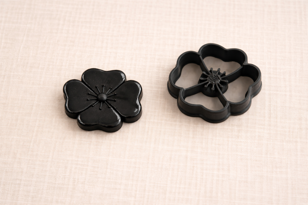 Emporte-pièce fleur ajourée pour bijoux DIY – 8 tailles disponibles de 10 à 45 mm. EP-50