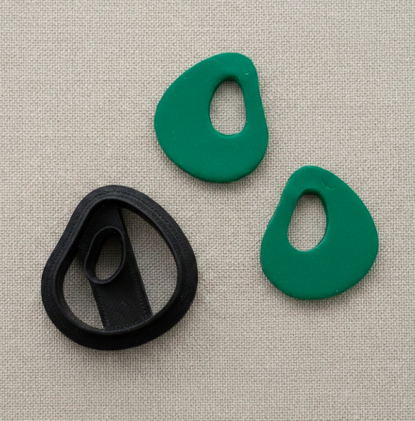 Emporte-pièce forme organique ajourée – 25 mm ou 30 mm – outil de découpe loisirs créatifs