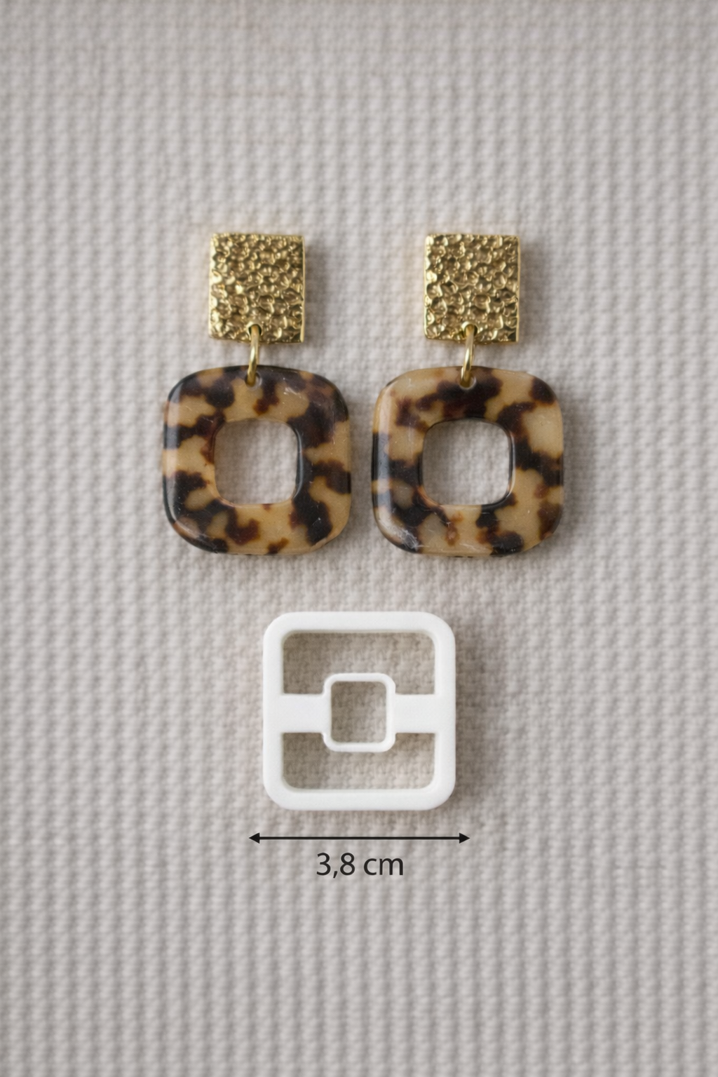 Emporte-pièce pour bijoux – DIY boucles d’oreilles – Forme carrée ajourée – 3,8 cm