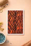 Titre :
Feuille de transfert motif tigre orange et noir pour pâte polymère – décor animalier – format 7 x 12 cm. TF39