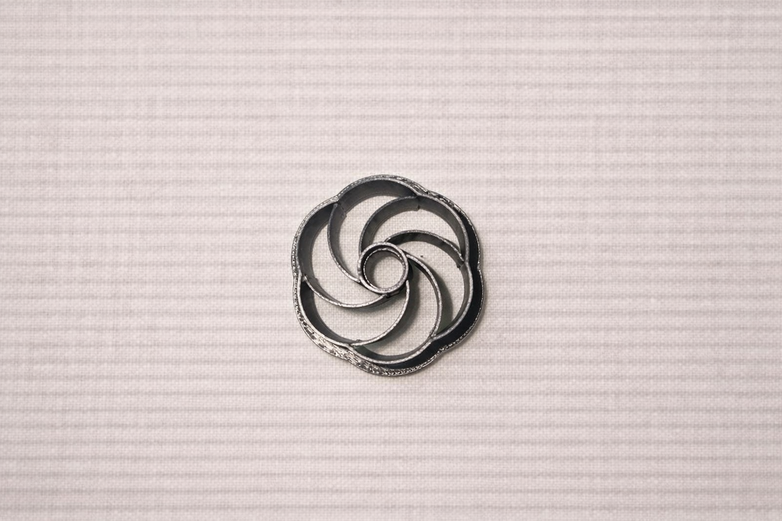 Emporte-pièce Fleur Spirale – 25 à 40 mm au choix – Découpe bijoux pâte polymère – Fabriqué en France - EP-106