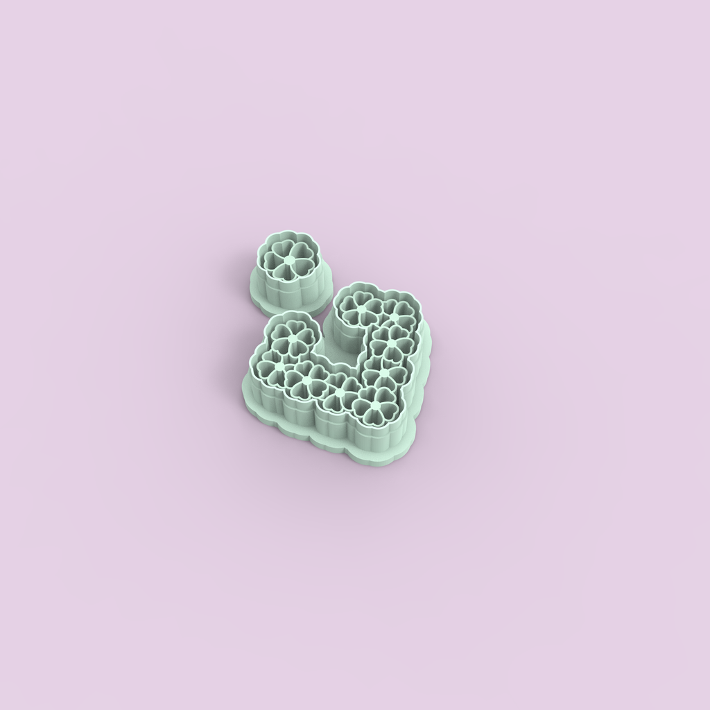 Emporte-pièces demi-lune fleurs ajourées – lot de 2 cutters pâte polymère – bijoux DIY pampilles – 40 à 55 mm – EP-198 – fabriqué en France