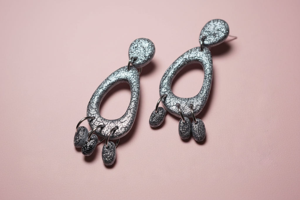 Lot de 2 emporte-pièces pour boucles d’oreilles – Formes graphiques ajourées – DIY argile polymère. EP-58