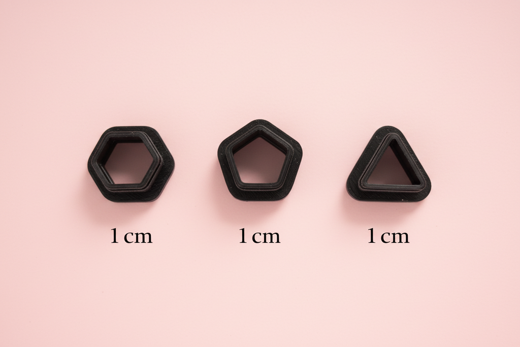 Kit 15 Mini Emporte-pièces Géométriques & Fleurs – 1 à 2 cm – Découpe bijoux pâte polymère – Fabriqué en France