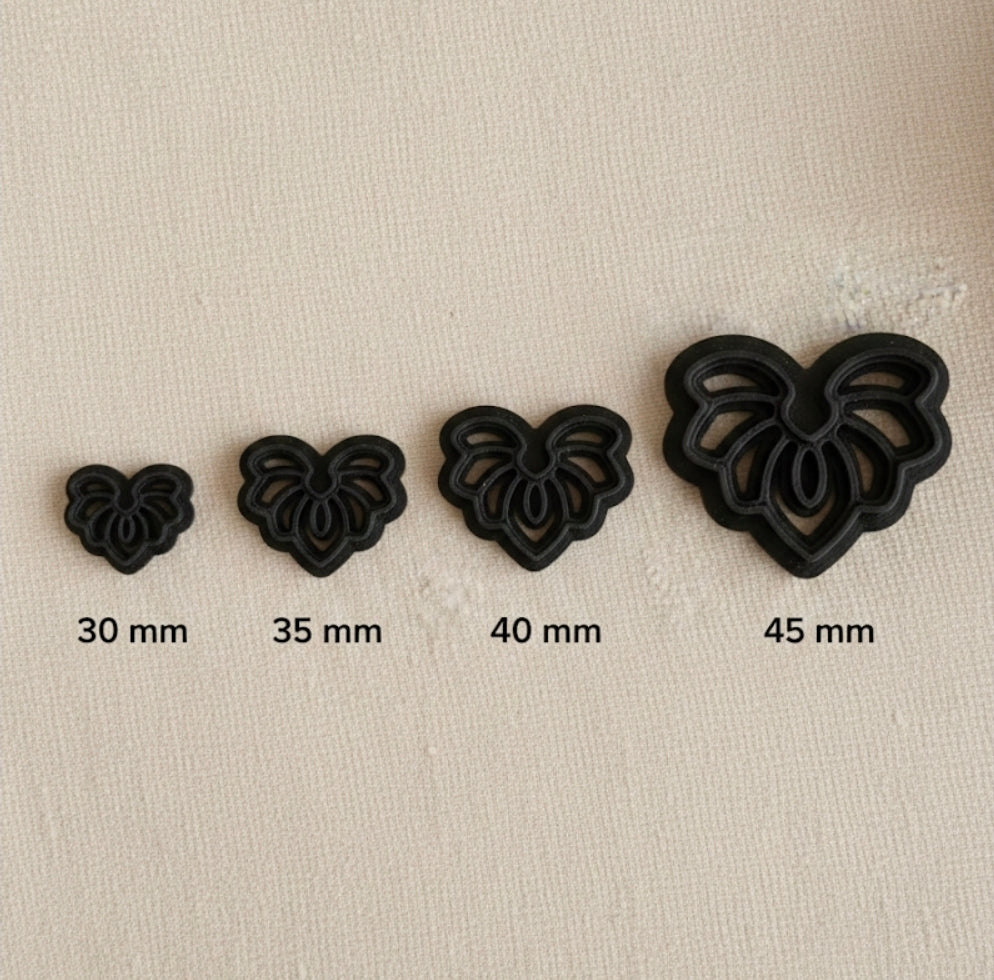 Emporte-pièce pampille papillon ajouré – Bijoux DIY – 4 tailles disponibles 30 à 45 mm