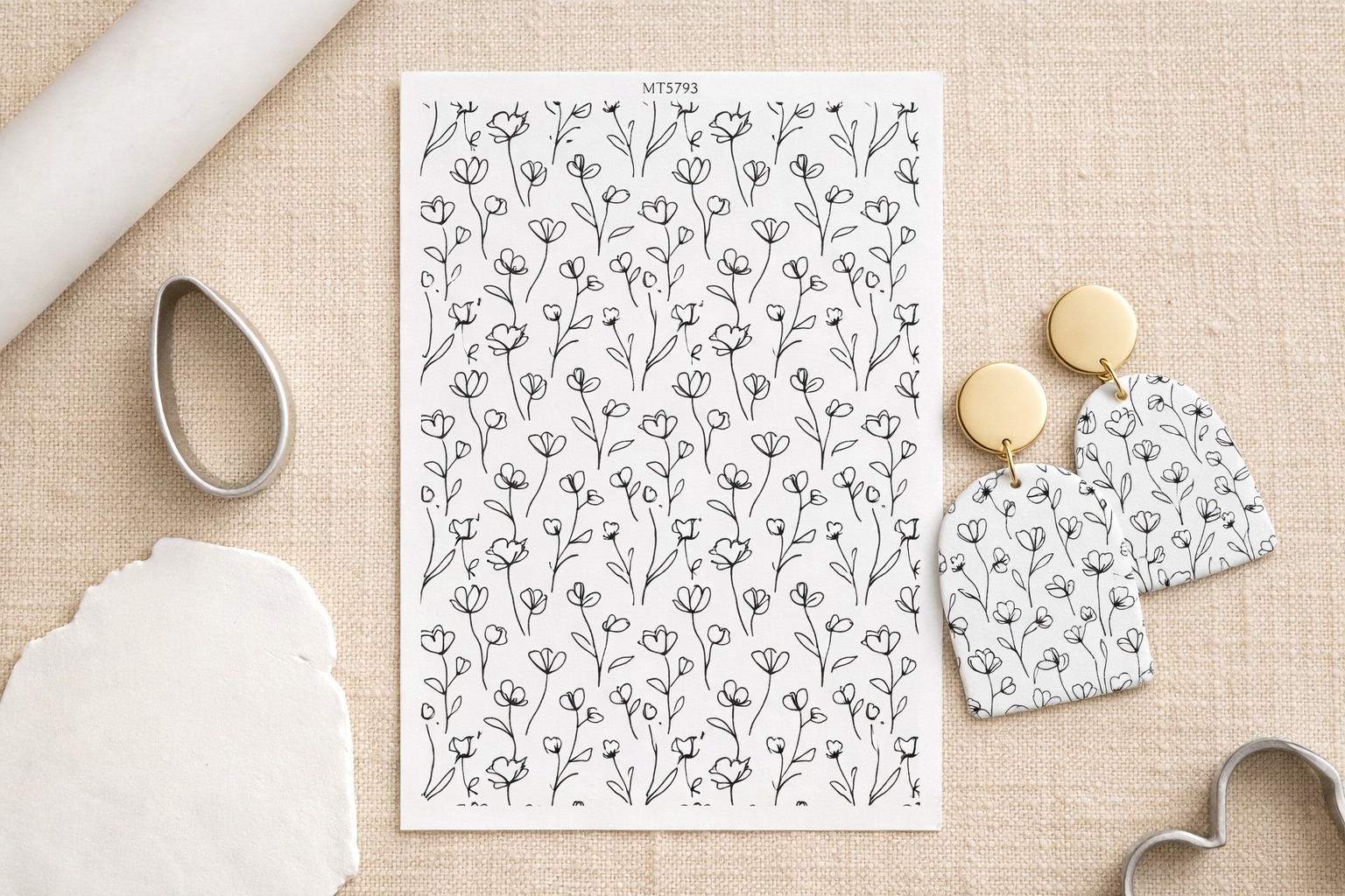 Feuille de transfert fleurs minimalistes noir et blanc – décoration pour pâte polymère, bijoux et créations DIY. TF-162