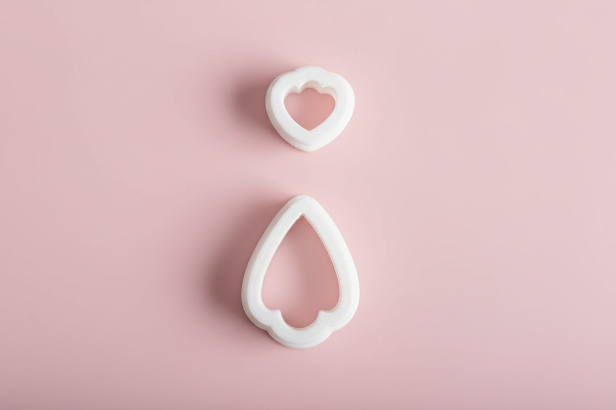 Lot de 2 emporte-pièces pour boucles d’oreilles – Formes cœur ajourées – DIY argile polymère