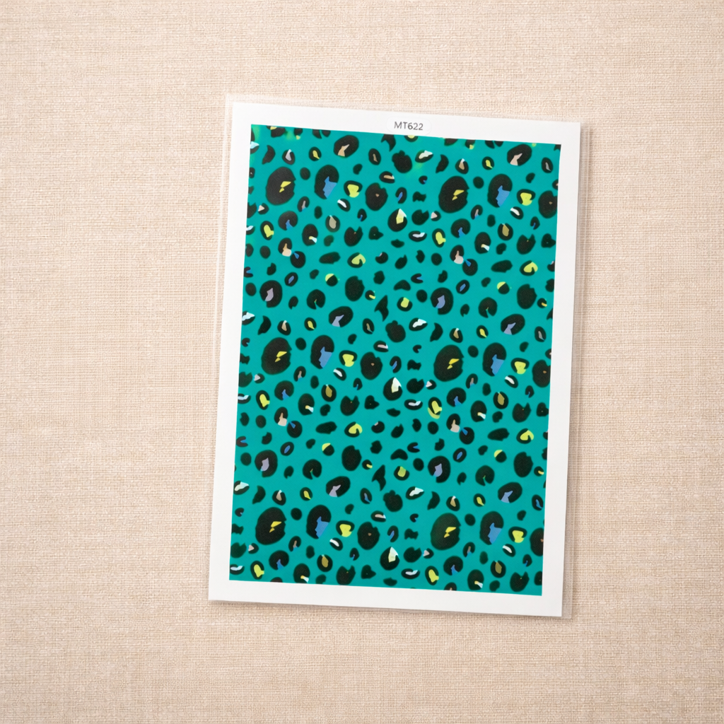 Feuille de transfert léopard turquoise pour pâte polymère – motif animalier – 9,5 x 14 cm – création bijoux DIY. TF64