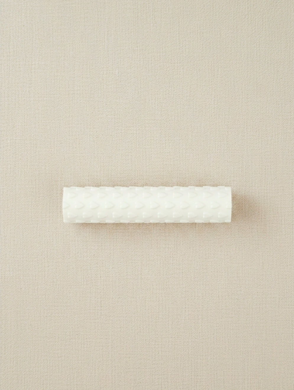 Rouleau texturé petits cœurs – 10 cm – Motif romantique pour pâte polymère et bijoux DIY
