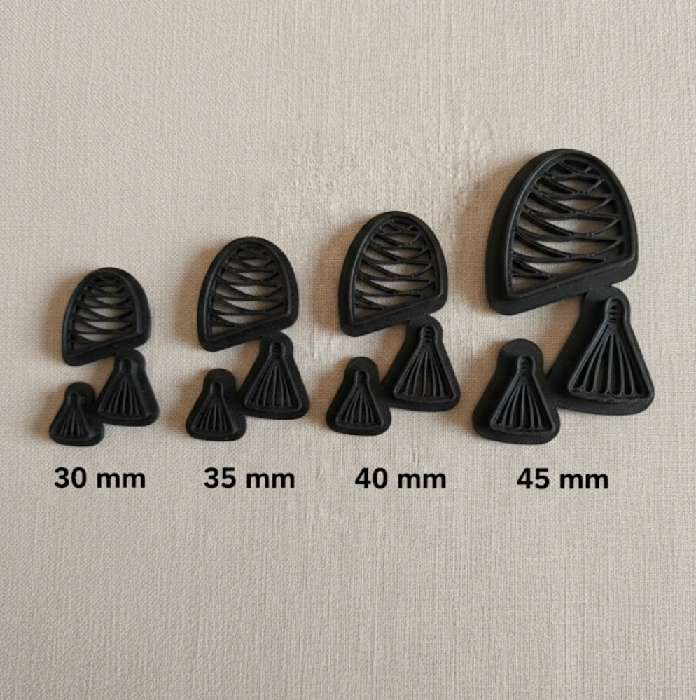 Emporte-pièce pampille graphique ajourée – Bijoux DIY – 4 tailles disponibles 30 à 45 mm