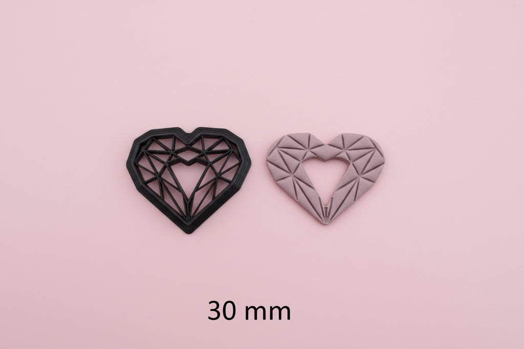 Emporte-pièce cœur géométrique 30 mm – Motif diamant facetté – Découpe bijoux pâte polymère – Fabriqué en France. EP-71