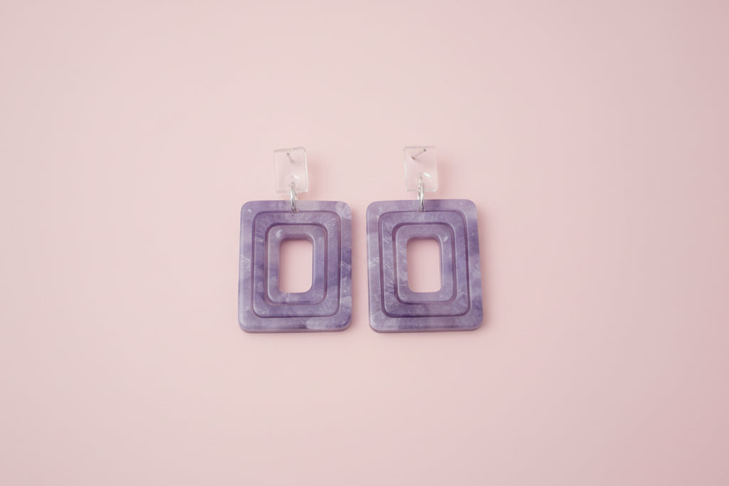 Emporte-pièce carré ajouré 3 cm – Découpe géométrique moderne pour boucles d’oreilles pâte polymère DIY. EP-21