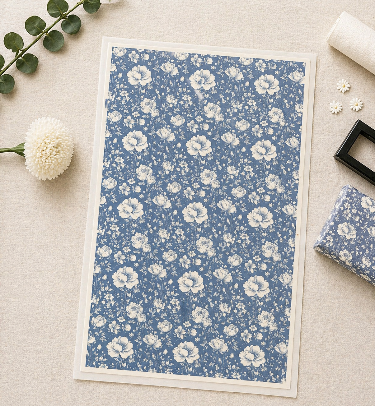 Feuille de transfert pivoines bleues pour pâte polymère  – 7,5 x 12 cm – création bijoux DIY. TF82