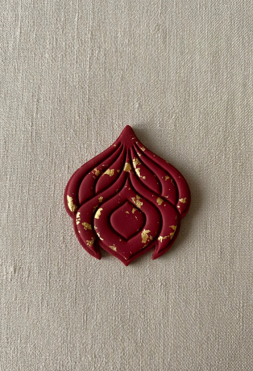Emporte-pièce Goutte Bohème 30 mm – Motif ajouré stylisé – Découpe bijoux pâte polymère – Fabriqué en France. EP-78