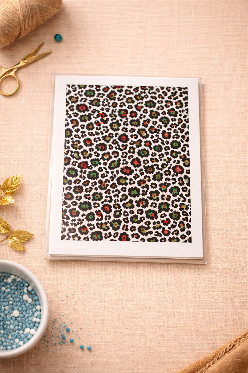 Feuille de transfert léopard multicolore – pâte polymère – décoration bijoux DIY – motif animalier – fabriqué en France. TF07