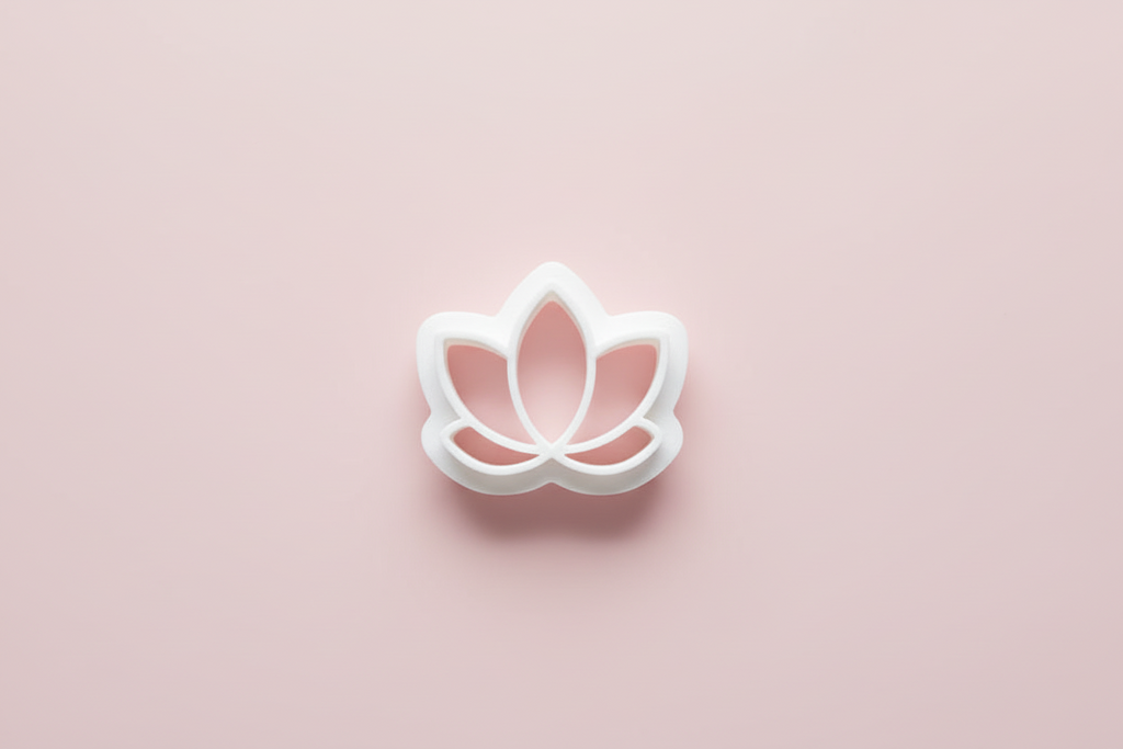 Emporte-pièce pour boucles d’oreilles – Fleur lotus ajourée – DIY argile polymère EP-03