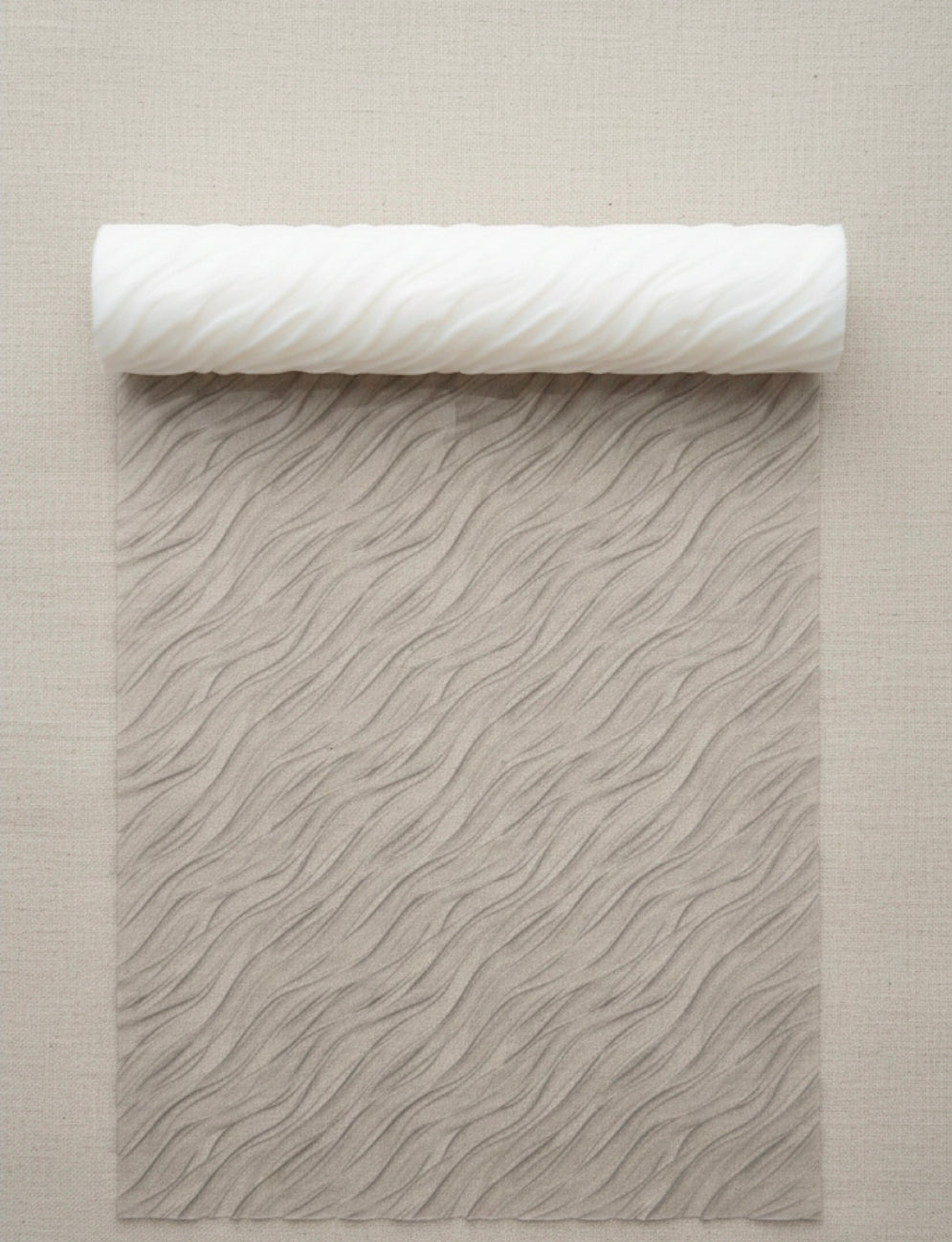 Rouleau texturé effet vagues – 10 cm – Texture fluide moderne pour pâte polymère, bijoux et loisirs créatifs